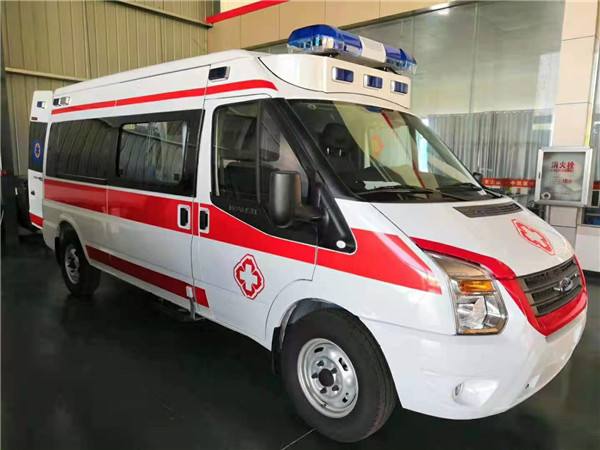 绥宁县福特V362救护车